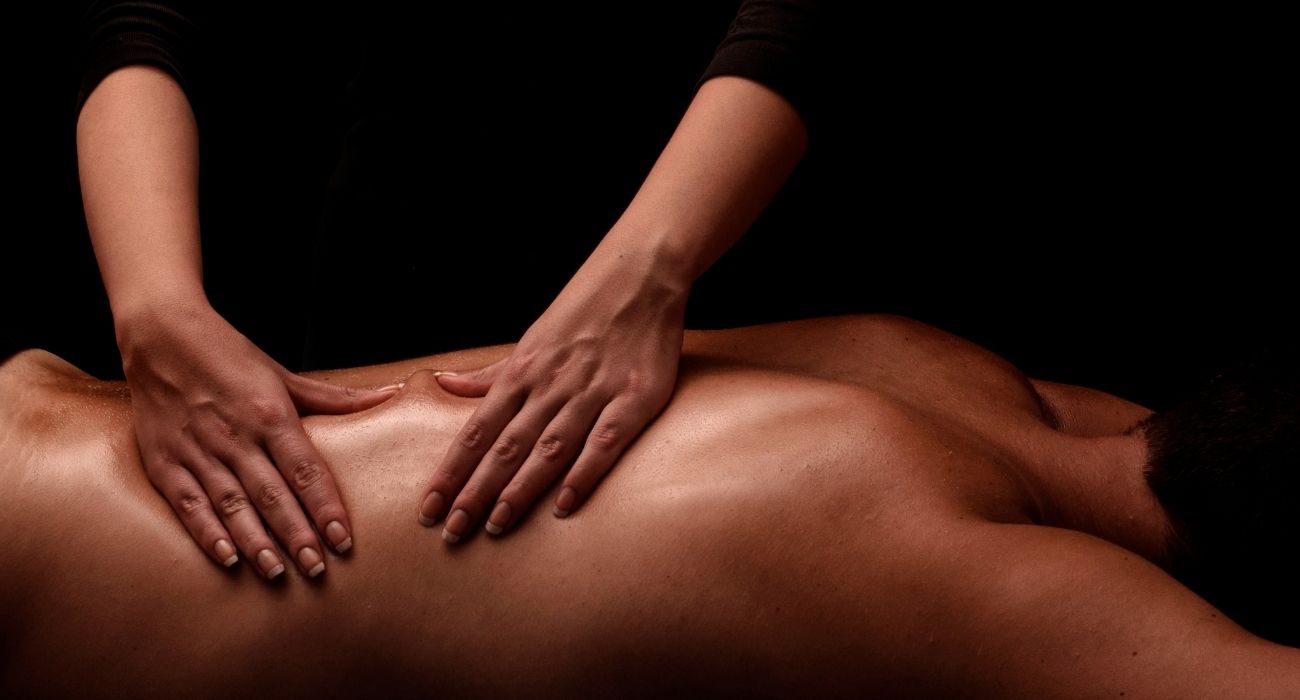How to Practice Yoni Massage Therapy: 13 Tips for Solo and Partner Play